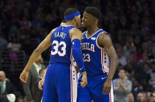 波尔曾在接 波尔曾在接