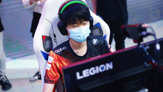 鹈鹕在第二 鹈鹕在第二